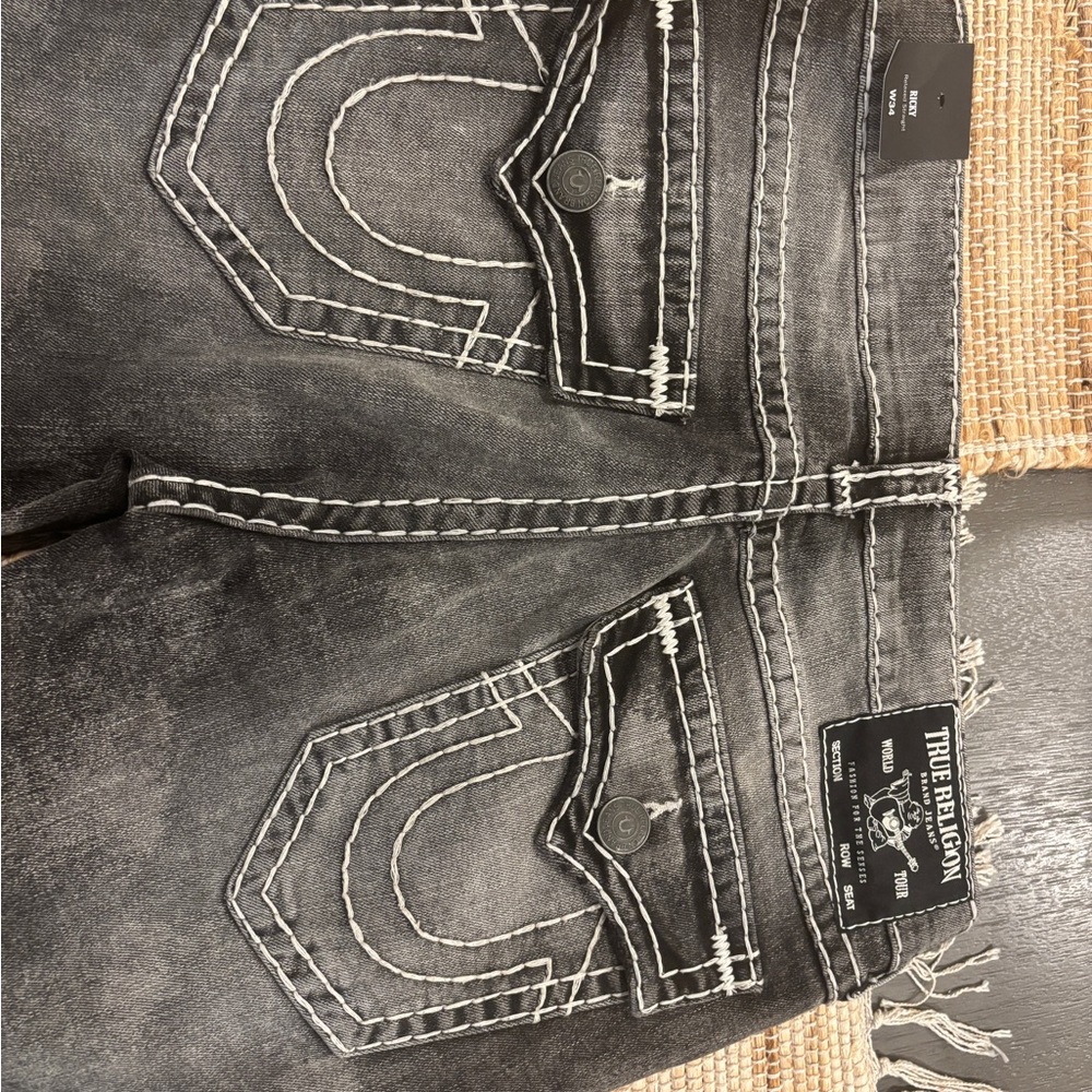 True Religion Men's Black Jeans with White Stitching - Picture 3 of 4